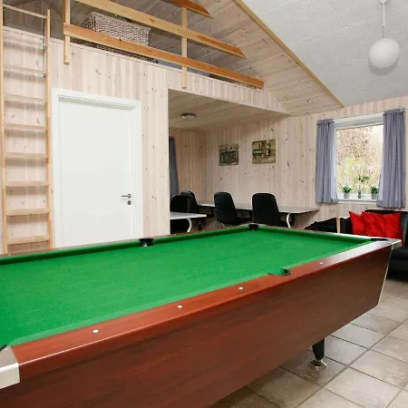 Casa de Férias Six-bedroom Holiday In *